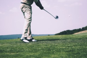 Praticar Golfe: entenda os benefícios do esporte para a sua saúde